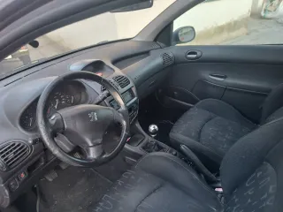 Peugeot 206 2002