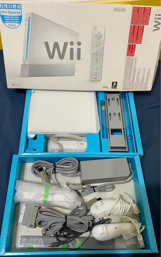 Nintendo Wii Blanca Completa + Wii Sports + 2 Mand