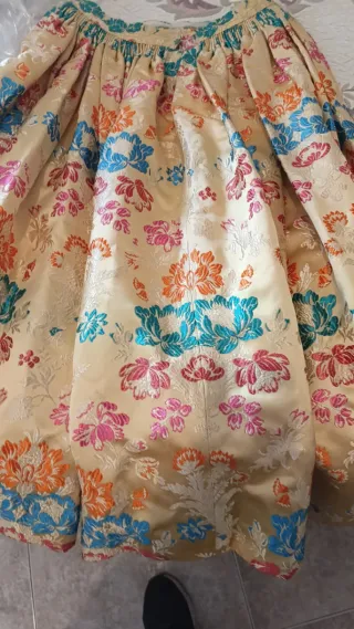 Traje de fallera adulta color vainilla