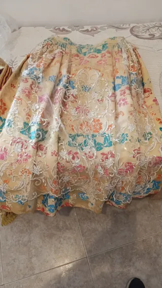 Traje de fallera adulta color vainilla