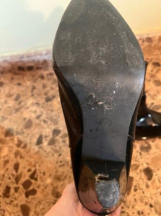 Botines charol negros tacón