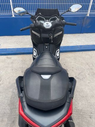 Yamaha XMAX 125 Iron Max Negra