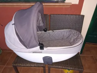 Silla de paseo con capazo para bebé
