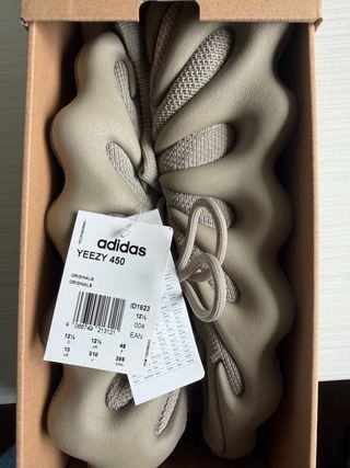 Adidas Yeezy 450 Beige