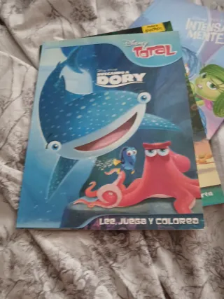 Lote de 4 libros de disney