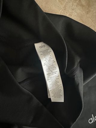 Conjunto Alo Negro + gafas de sol miu