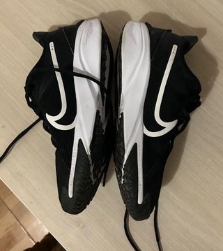 Zapatillas Nike Negras y Blancas