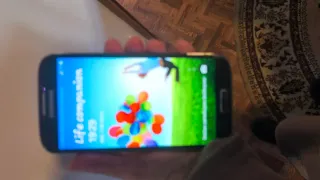 Samsung S4 Negro + Cargador