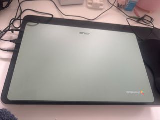 Ordenador portátil verde