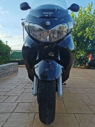 Suzuki Burgman UH 200 K9 Maxi Scooter