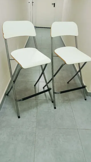 2 Taburetes Altos Plegables