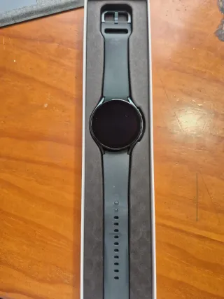 Samsung Galaxy Watch 4 , 44 cm.