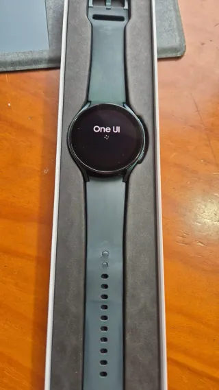 Samsung Galaxy Watch 4 , 44 cm.