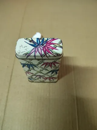 Caixa Metal Vintage Mary Quant