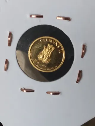 Moneda de oro 24k. Elisabeth ll