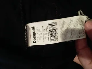 Abito Desigual nero e rosso