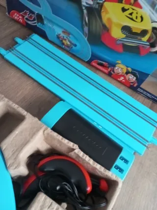 Scalextric niños. Pista Carreras Mickey y Roadster