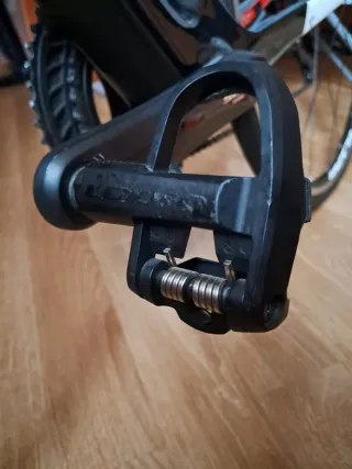 Bicicleta Carretera CUBE ATTAIN GTC