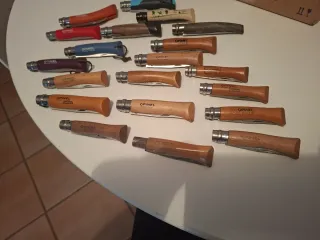 22 Opinel Inox e Carbon Francia