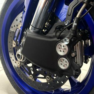 Yamaha R1 Air Ducts