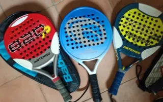 Zaino e 3 racchette da paddle