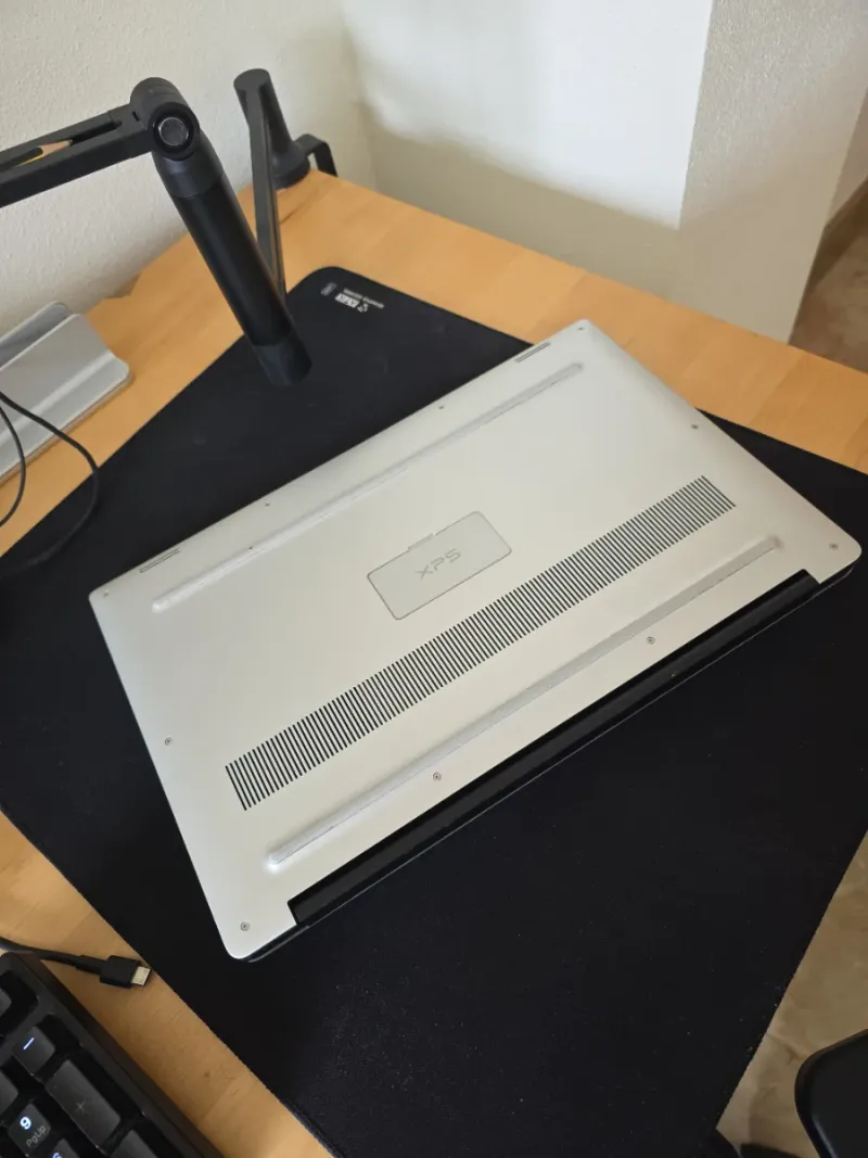 Portátil Dell XPS 9570 y bateria portátil Dell afbeelding 6