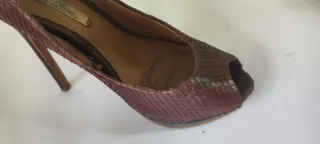 Zapatos de tacón piel texturizada T37. Tacon de 11