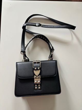 Bolso Prada Negro con Detalles Plateados