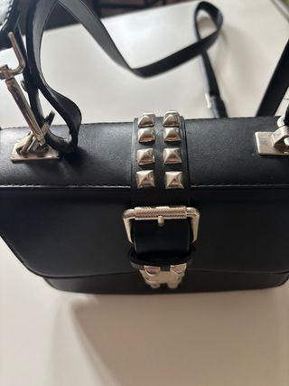 Bolso Prada Negro con Detalles Plateados