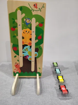 Juguete madera cascada coches y animales