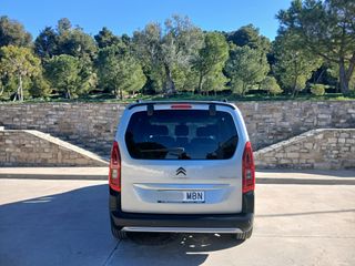 CITROEN Berlingo Talla M BlueHDi 130 SS 6v SHINE