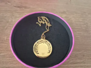 Medalla grande TAMARA FALCO X TOUS