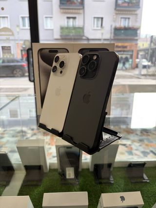 iPhone 15 Pro 256GB Garanzia 1 Anno