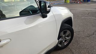 Toyota Rav4 2.5l 220H Business 4WD