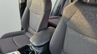 Toyota Rav4 2.5l 220H Business 4WD