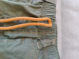 Bermuda loneta verde caqui 12 meses