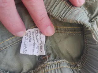 Bermuda loneta verde caqui 12 meses