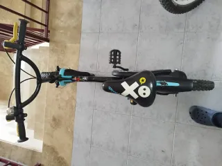 Bicicleta infantil Btwin 16" en bueno estado.