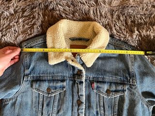 Cazadora Levi's borrego