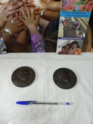 2 Medallas Gregorio Marañón 1887-1960