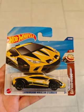 Hot Wheels Lamborghini Huracan Sterrato