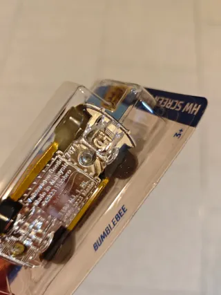 Hot Wheels Bumblebee gold transformers