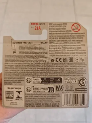 Hot Wheels Bumblebee gold transformers