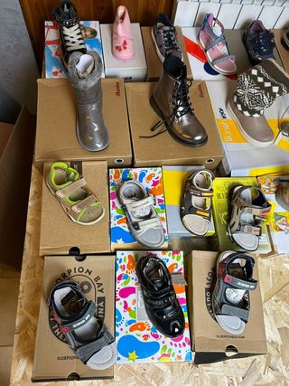 STOCK SCARPE NUOVE DONNA/BAMBINO PREZZO SUPER