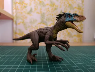Figura Velociraptor Jurassic World Renacer