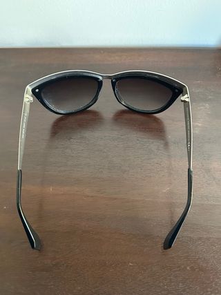 Occhiali da sole Alexander McQueen neri e oro