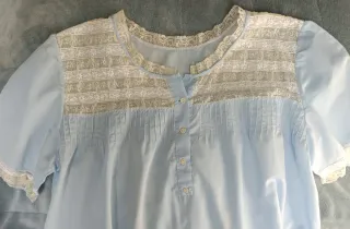 Precioso camisón azul con encaje T L/XL