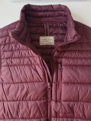 Chaleco acolchado negro y granate talla S