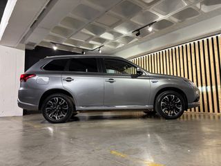 Mitsubishi Outlander PHEV 2.0 Kaiteki 4WD