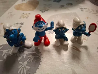 Lote de 4 Figuras de Los Pitufos